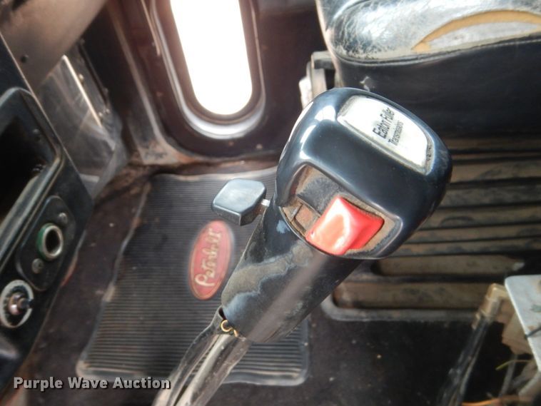 image for item HS9769 1991 Peterbilt 379  dump truck