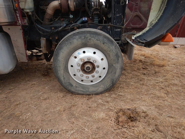 image for item HS9769 1991 Peterbilt 379  dump truck