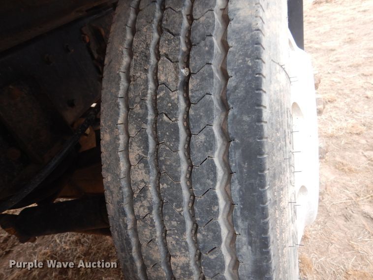 image for item HS9769 1991 Peterbilt 379  dump truck