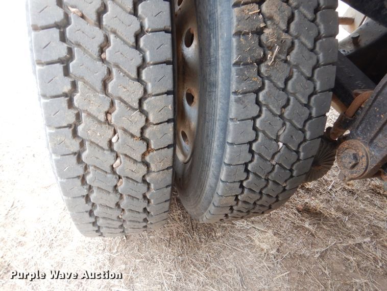 image for item HS9769 1991 Peterbilt 379  dump truck