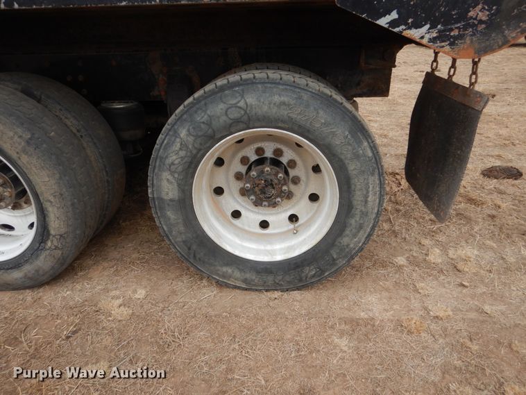 image for item HS9769 1991 Peterbilt 379  dump truck