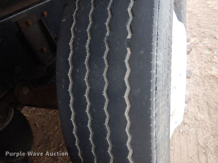 image for item HS9769 1991 Peterbilt 379  dump truck