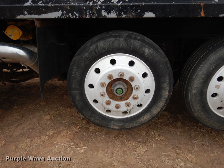 image for item HS9769 1991 Peterbilt 379  dump truck