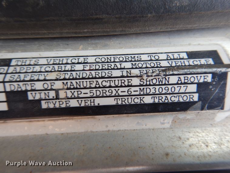 image for item HS9769 1991 Peterbilt 379  dump truck