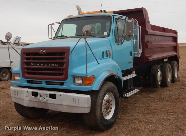 image for item HS9770 2001 Sterling L-Line  dump truck