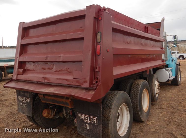 image for item HS9770 2001 Sterling L-Line  dump truck