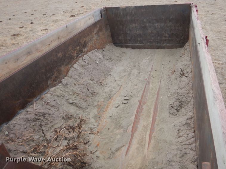 image for item HS9770 2001 Sterling L-Line  dump truck