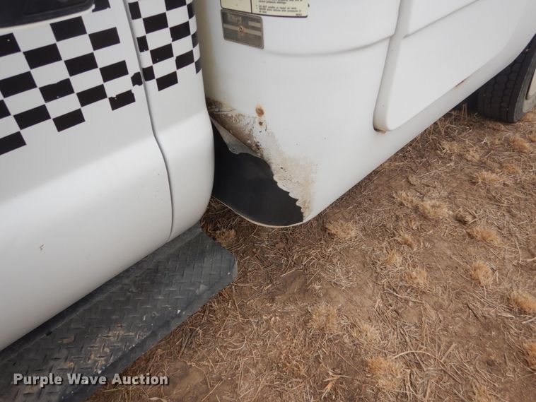 image for item HS9771 1999 Ford F450 Super Duty  service / utility truck with crane