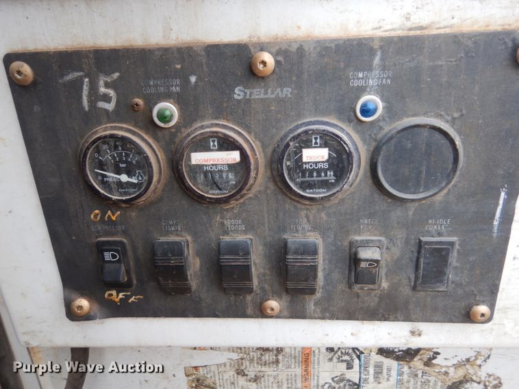 image for item HS9771 1999 Ford F450 Super Duty  service / utility truck with crane