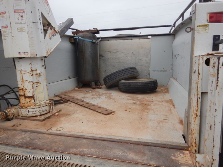 image for item HS9771 1999 Ford F450 Super Duty  service / utility truck with crane