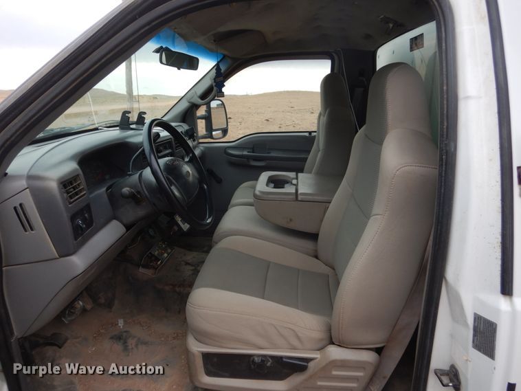 image for item HS9771 1999 Ford F450 Super Duty  service / utility truck with crane