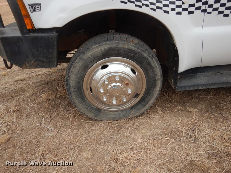 image for item HS9771 1999 Ford F450 Super Duty  service / utility truck with crane