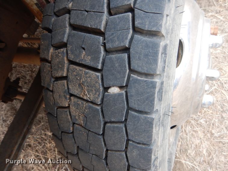 image for item HS9771 1999 Ford F450 Super Duty  service / utility truck with crane