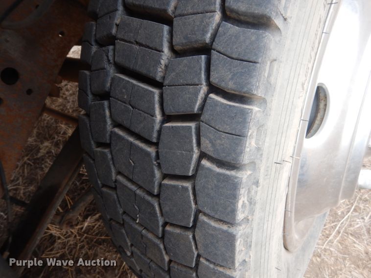 image for item HS9771 1999 Ford F450 Super Duty  service / utility truck with crane