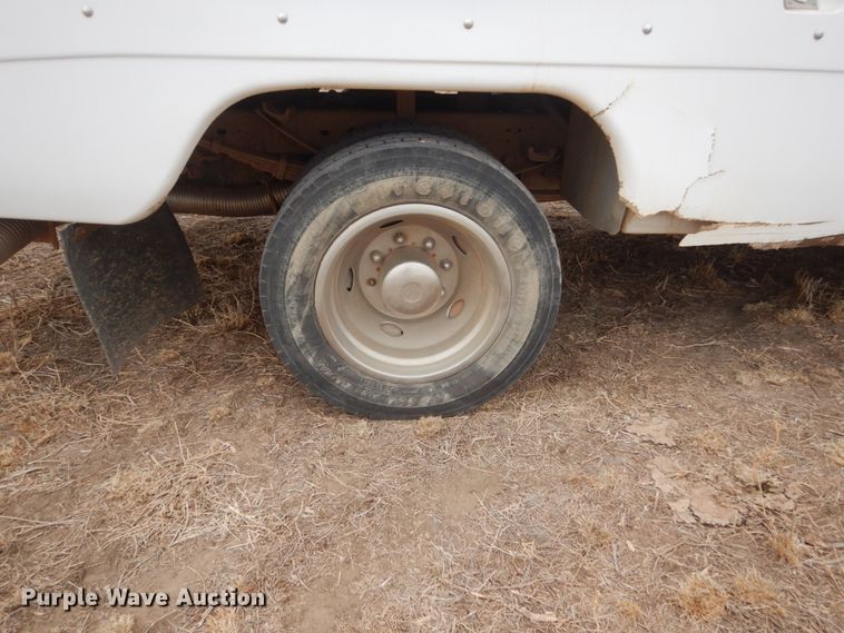 image for item HS9771 1999 Ford F450 Super Duty  service / utility truck with crane