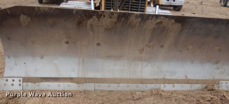 image for item HS9772 2000 John Deere 750C LGP  Series II dozer