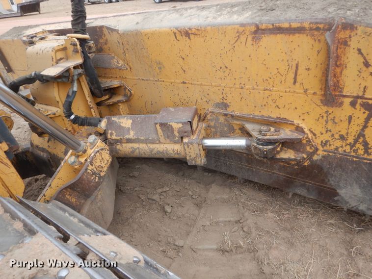 image for item HS9772 2000 John Deere 750C LGP  Series II dozer