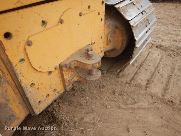 image for item HS9772 2000 John Deere 750C LGP  Series II dozer