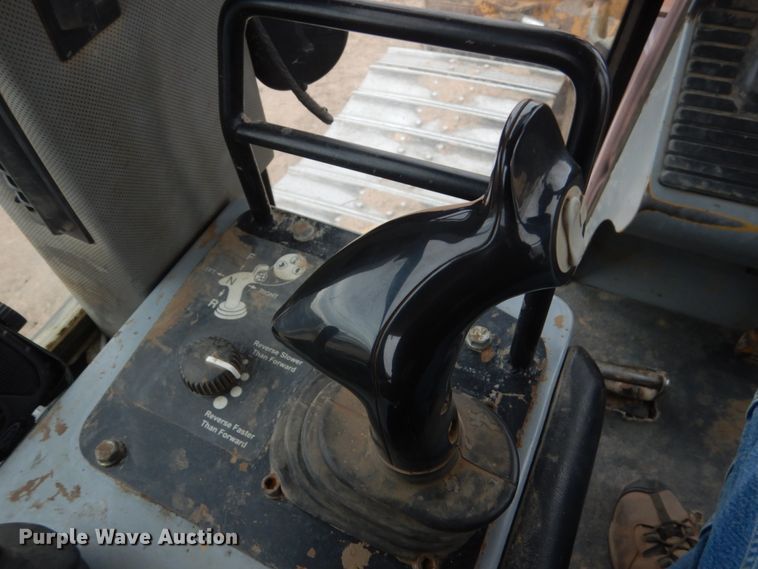 image for item HS9772 2000 John Deere 750C LGP  Series II dozer