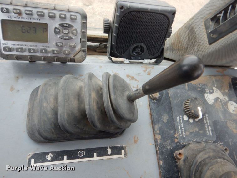 image for item HS9772 2000 John Deere 750C LGP  Series II dozer