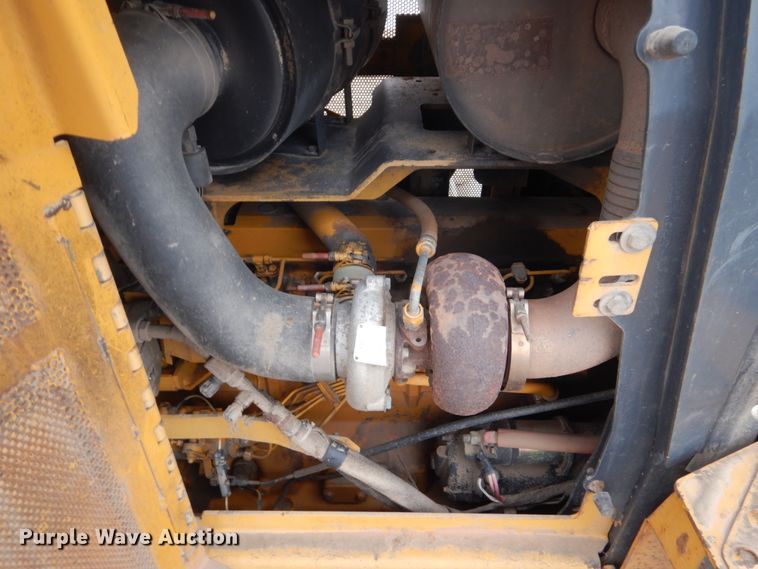 image for item HS9772 2000 John Deere 750C LGP  Series II dozer