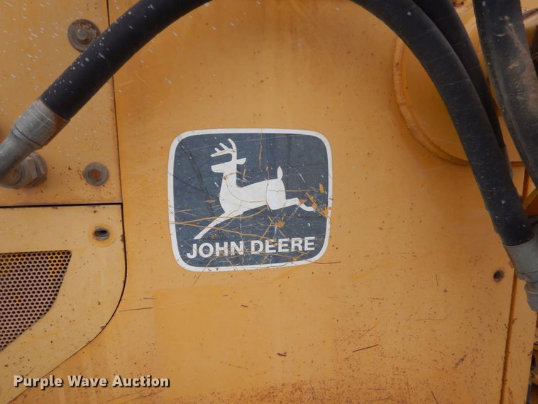 image for item HS9772 2000 John Deere 750C LGP  Series II dozer