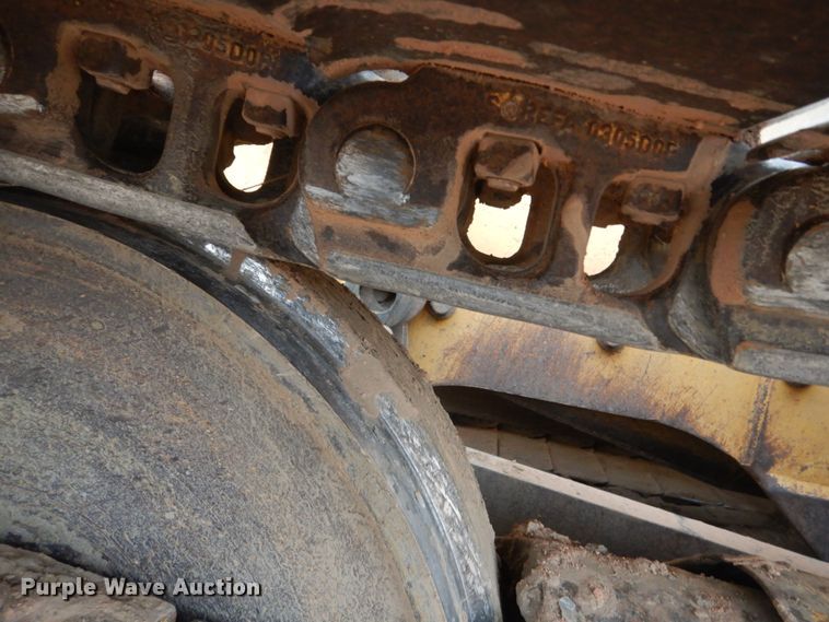 image for item HS9772 2000 John Deere 750C LGP  Series II dozer