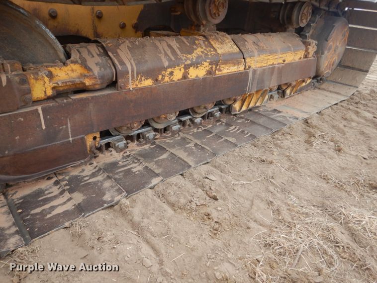 image for item HS9772 2000 John Deere 750C LGP  Series II dozer