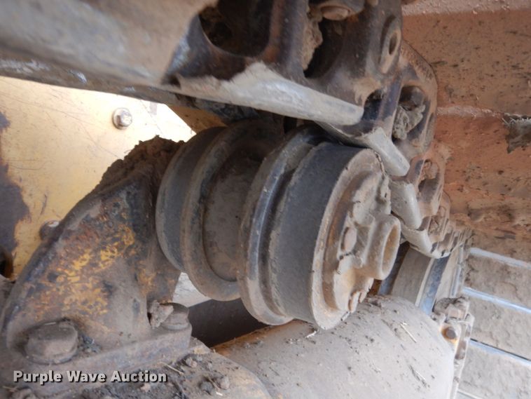 image for item HS9772 2000 John Deere 750C LGP  Series II dozer