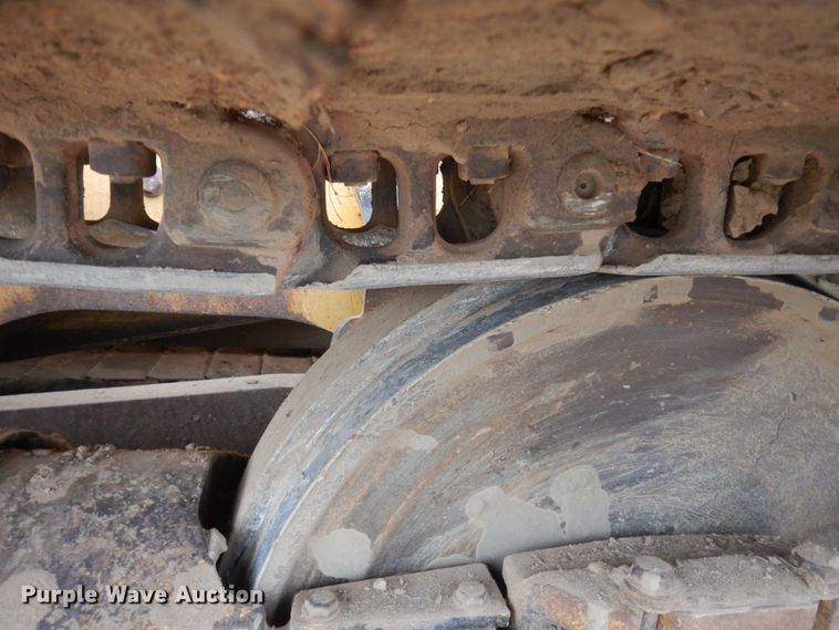 image for item HS9772 2000 John Deere 750C LGP  Series II dozer