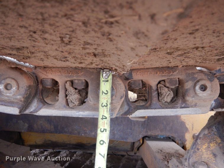 image for item HS9772 2000 John Deere 750C LGP  Series II dozer