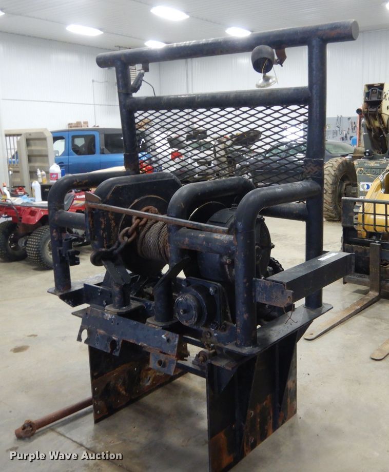 image for item HS9821 Braden winch