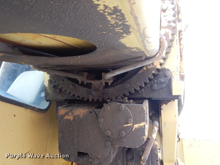 image for item HS9831 Gradall G660C excavator