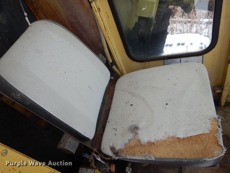 image for item HS9831 Gradall G660C excavator