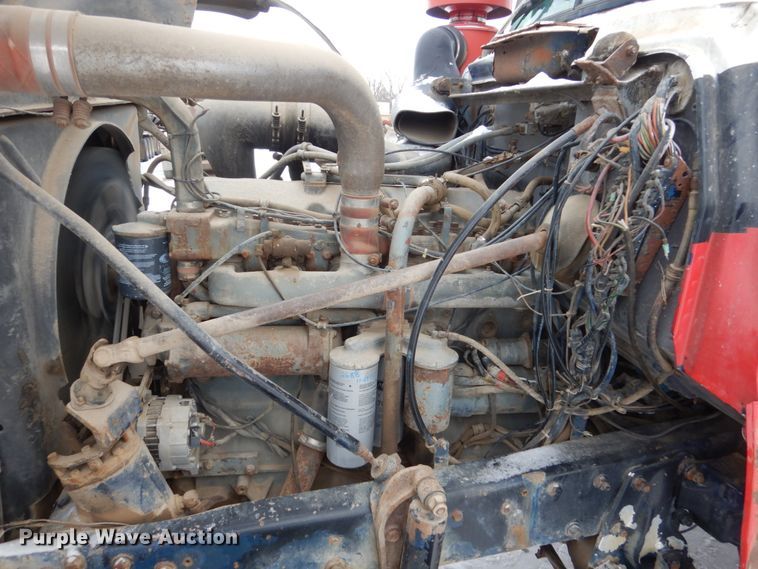 image for item HS9832 1988 Mack 600  tank truck