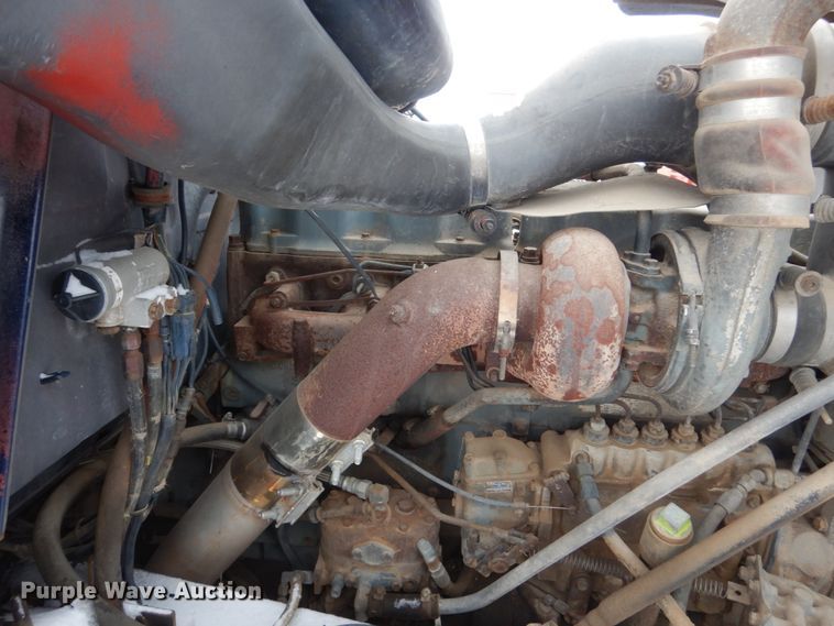 image for item HS9832 1988 Mack 600  tank truck