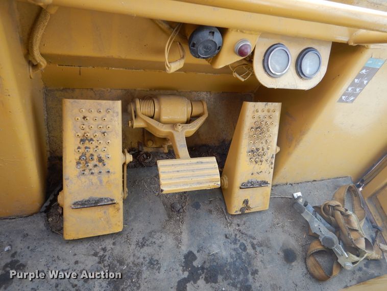 image for item HS9861 1988 Caterpillar 963 LGP  track loader