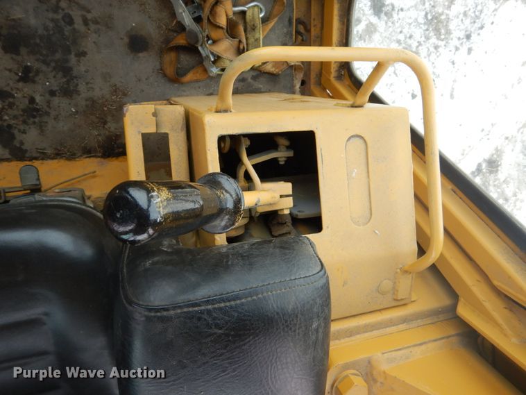 image for item HS9861 1988 Caterpillar 963 LGP  track loader