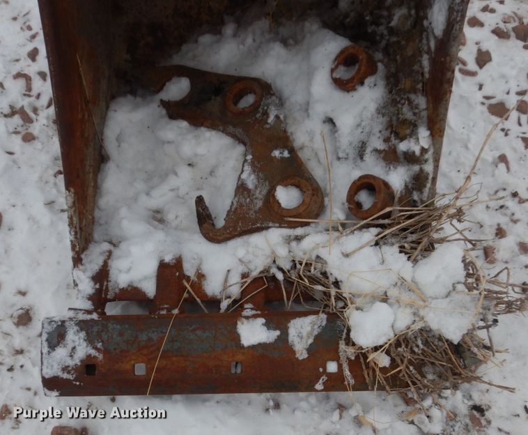 image for item HS9863 (2) buckets