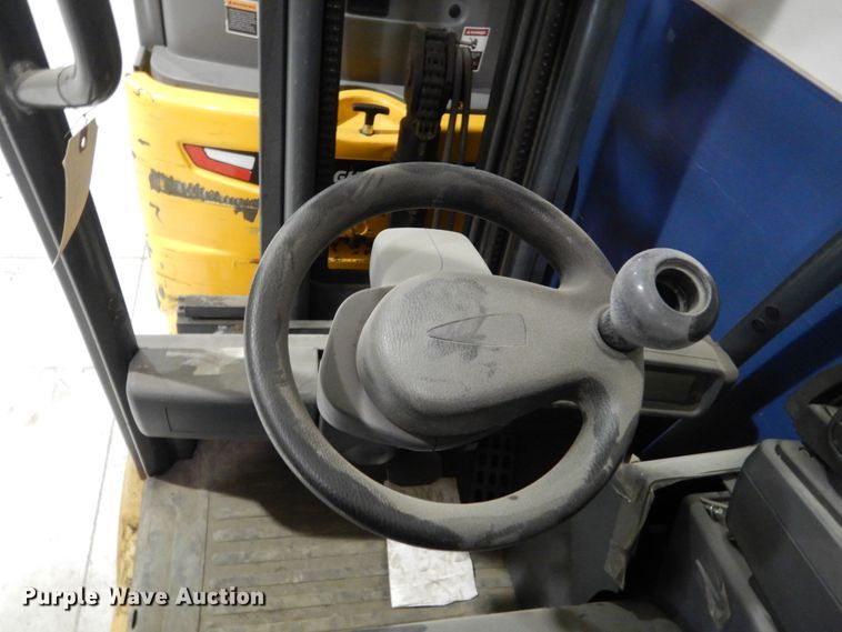 image for item HS9911 Caterpillar 2ET3000  forklift