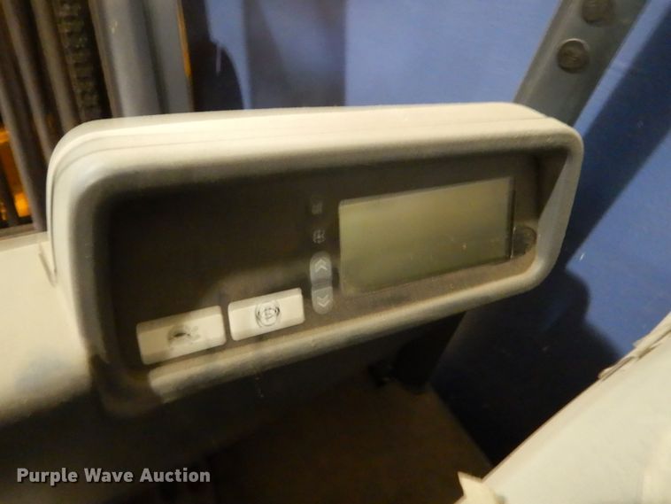 image for item HS9911 Caterpillar 2ET3000  forklift