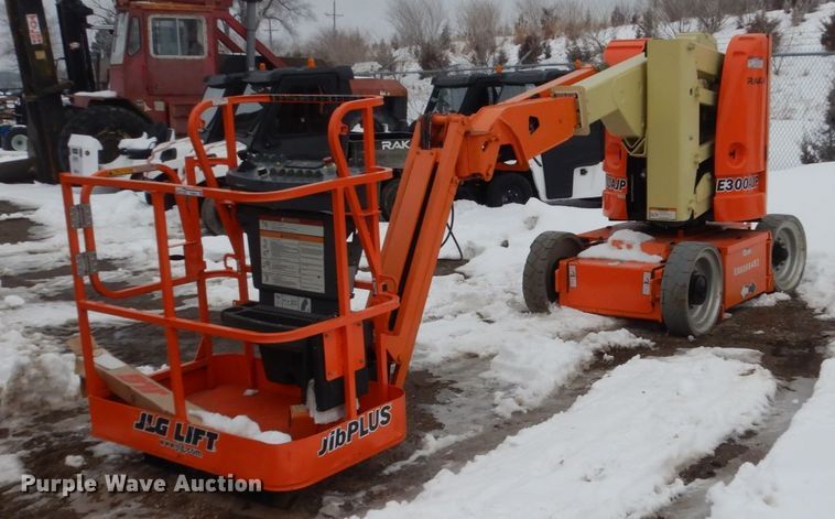image for item HS9912 JLG E300AJP  boom lift