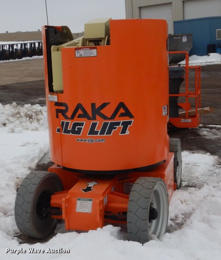 image for item HS9912 JLG E300AJP  boom lift