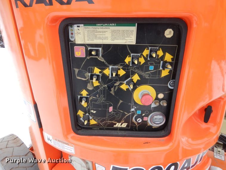 image for item HS9912 JLG E300AJP  boom lift