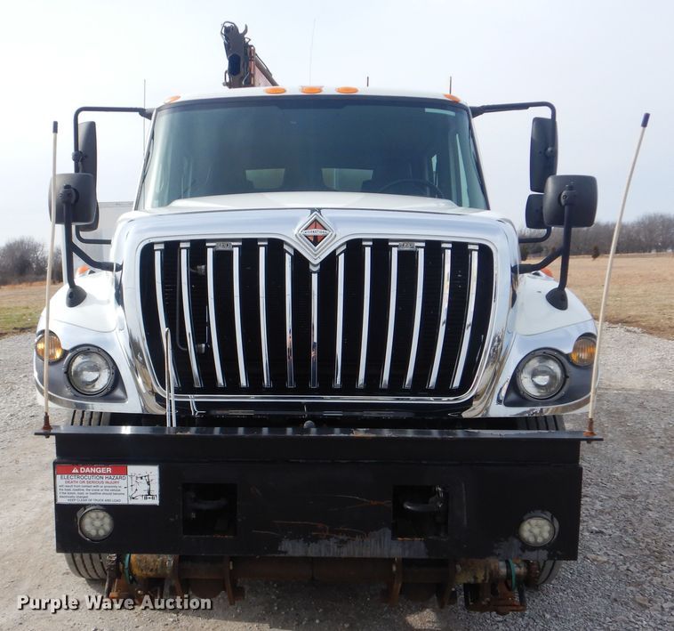 image for item HX9120 2010 International 7400 SBA  utility / service truck