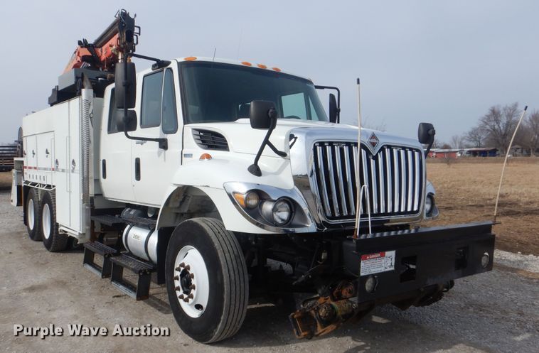 image for item HX9120 2010 International 7400 SBA  utility / service truck