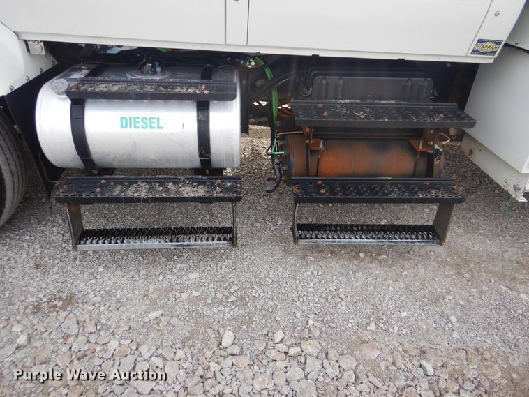 image for item HX9120 2010 International 7400 SBA  utility / service truck