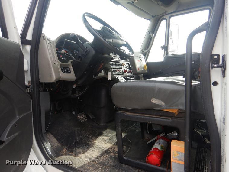 image for item HX9120 2010 International 7400 SBA  utility / service truck