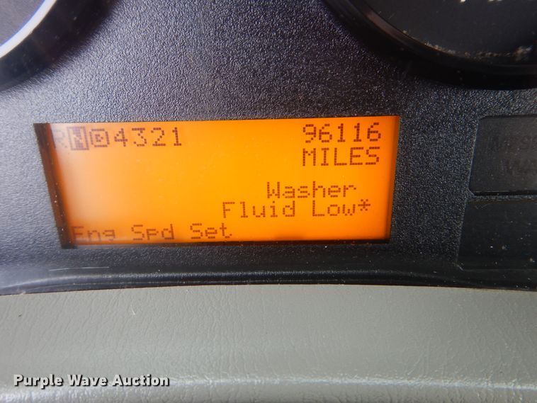 image for item HX9120 2010 International 7400 SBA  utility / service truck