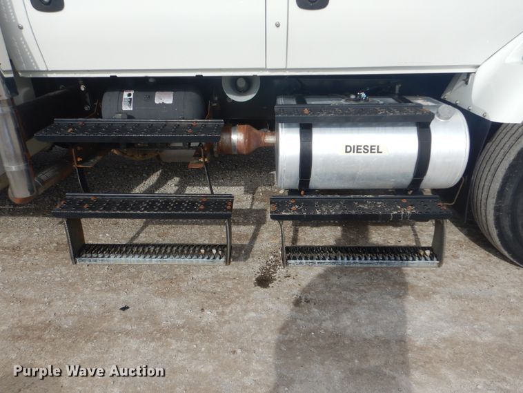 image for item HX9120 2010 International 7400 SBA  utility / service truck